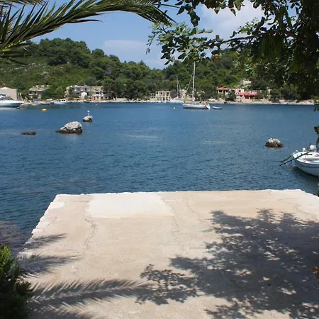 בית נופש Seaside Holiday House Okuklje, Mljet - 4943 *